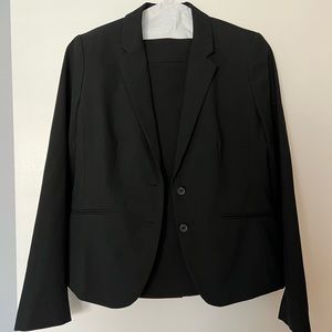 Ann Taylor skirt suit in black, size 6.